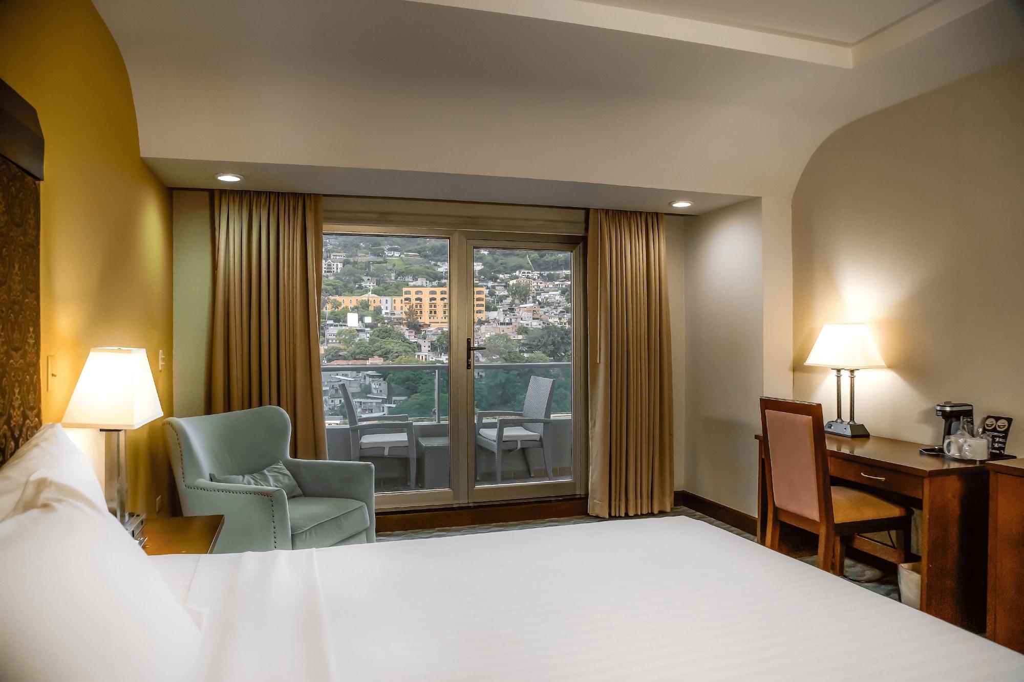 Hotel Plaza Juan Carlos Tegucigalpa Ngoại thất bức ảnh